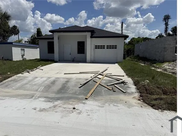 3316 Handy Ct, Fort Myers, FL 33916