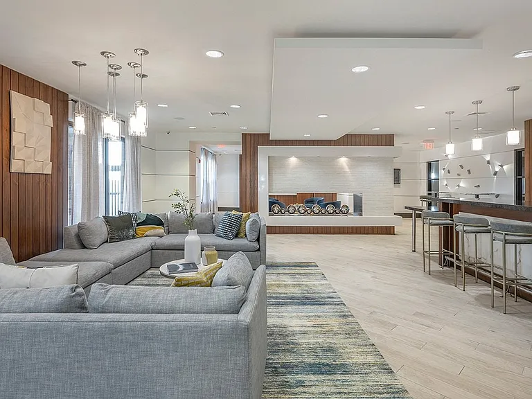 Large Clubhouse with Entertainment Center