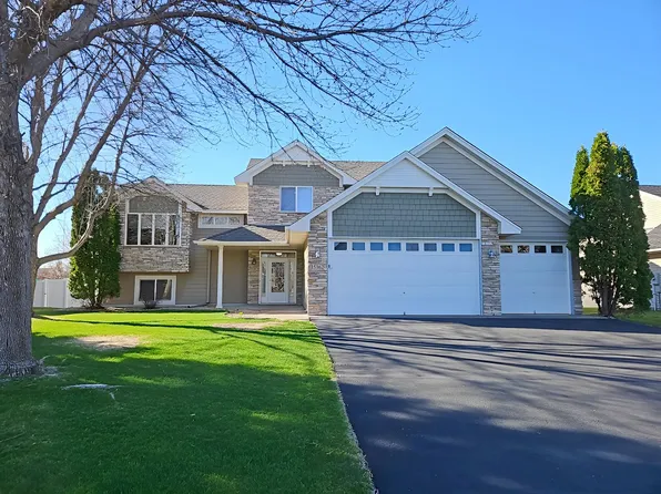 15362 Wintergreen St NW, Andover, MN 55304