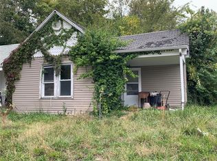 515 Virginia St, Hillsboro, IL 62049