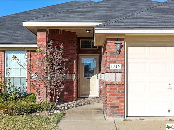 5th image of 1216 Chaucer Ln