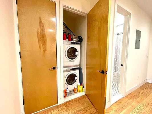 Rented by NY Living Solutions | media 28