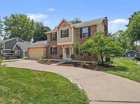638 Old Ballwin Rd, Ballwin, MO 63021