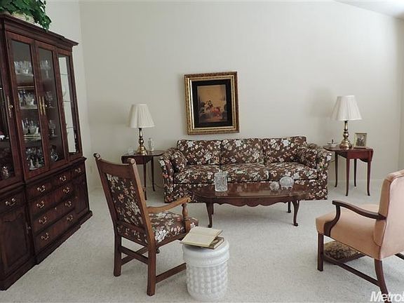 2nd image of 9526 Chapel Hill Ct