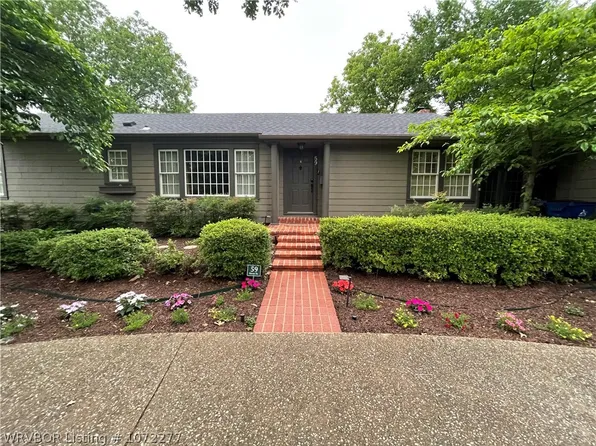 59 Haven Dr, Fayetteville, AR 72901