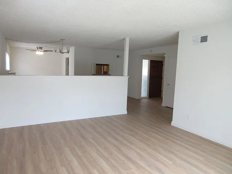 16016 Sunburst St — Photo 30