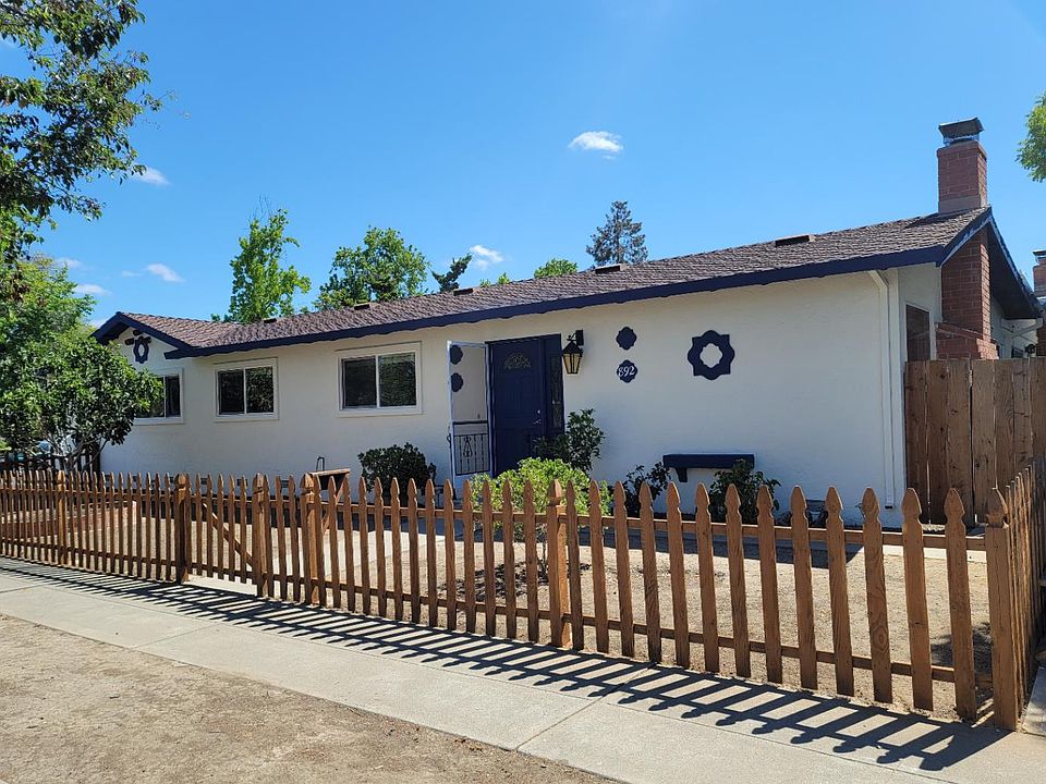 1st image of 890-892 Gale Dr