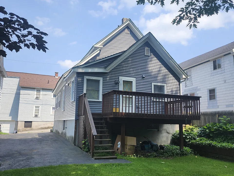 128 Worth Ave