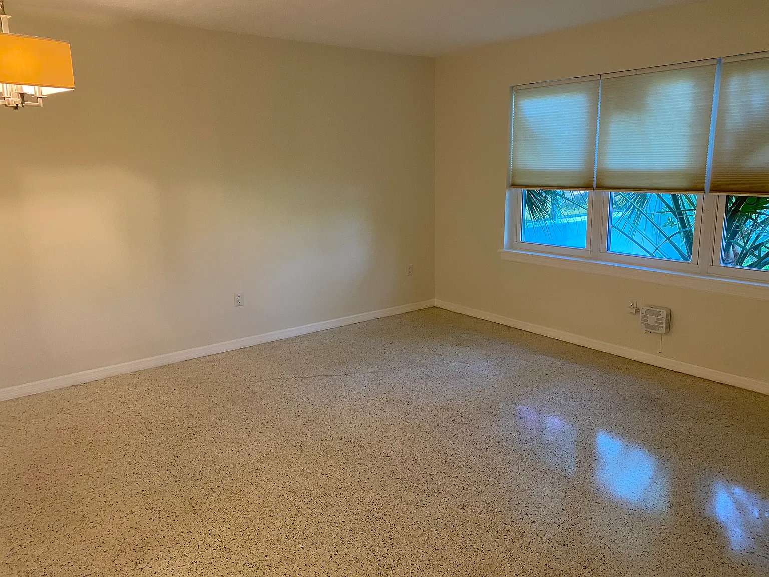 1 bed, 614 sqft, $1,350 — Photo 2