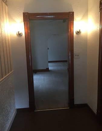 2nd image of 605 Haungs Ave