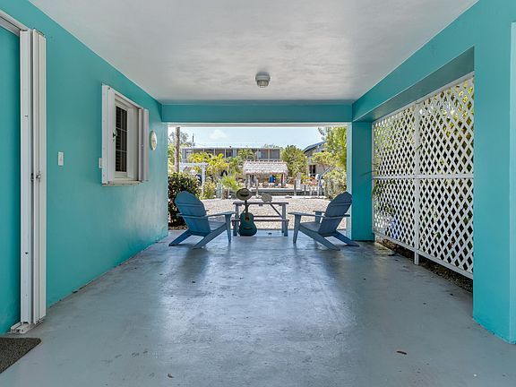 5th image of 129 Tequesta St