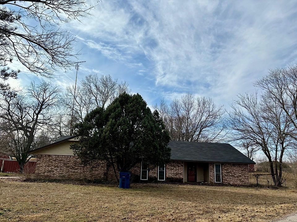 1st image of 304 W Eagle Chief Dr
