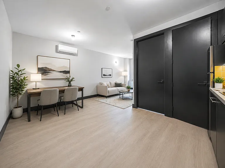 254 Winthrop St #2B — Photo 7