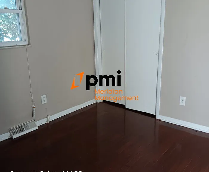 2218 N Edmondson Ave — Photo 5