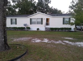 151 Fred Cooper Rd, Waynesville, GA 31566