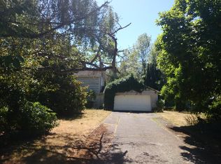 5561 NE Ambleside Rd, Seattle, WA 98105