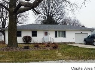455 N Chamberlain St, Roseville, IL