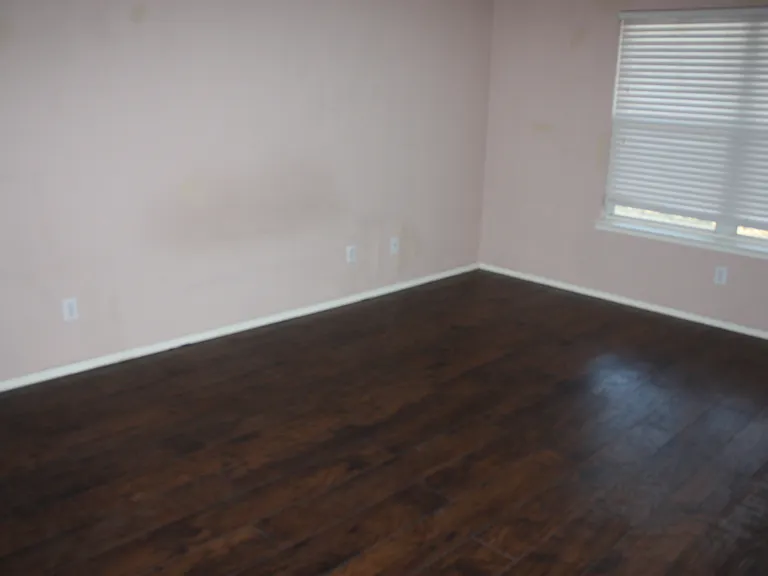 404 Pineview Ln — Photo 17