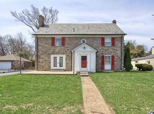 2922 Parkside Ln, Harrisburg, PA