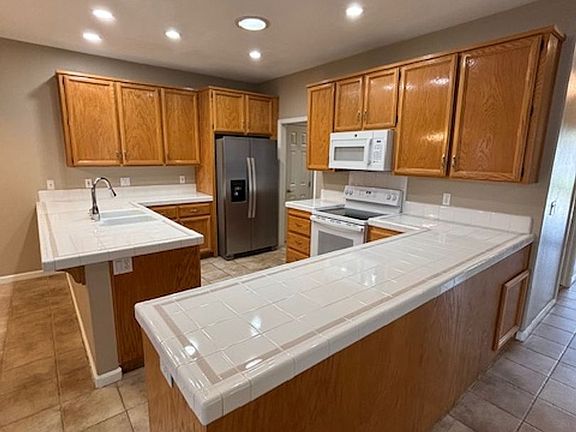 5th image of 11212 Mountain View Ct