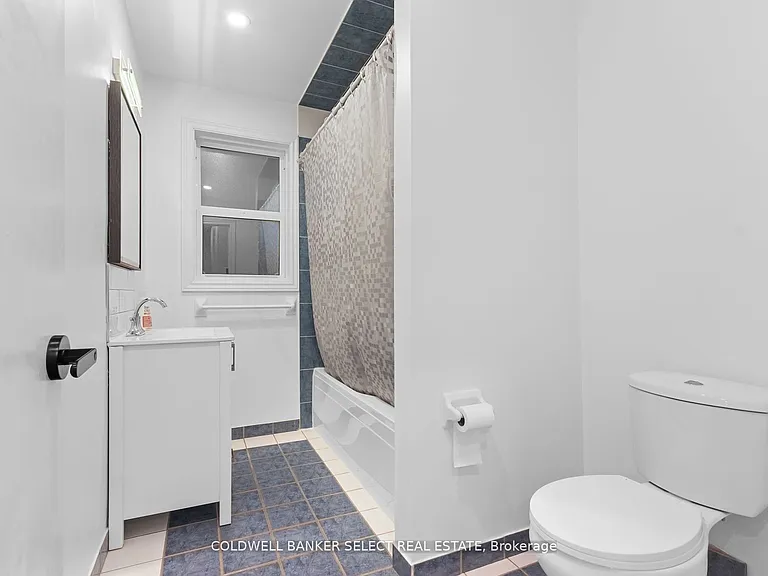 49 Ewing St — Photo 18