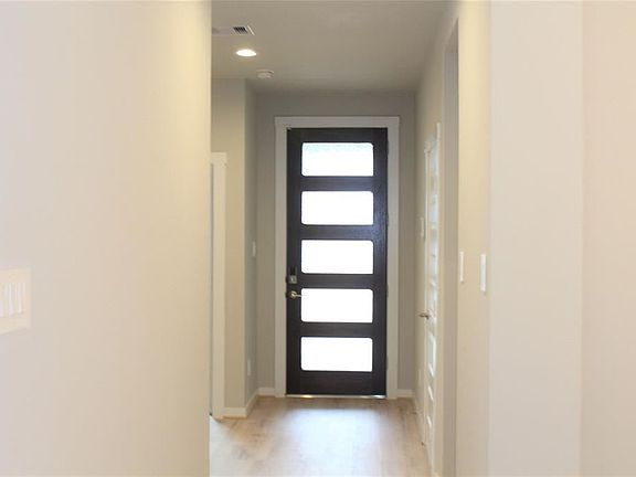 2nd image of 29243 Pikes Peak Dr