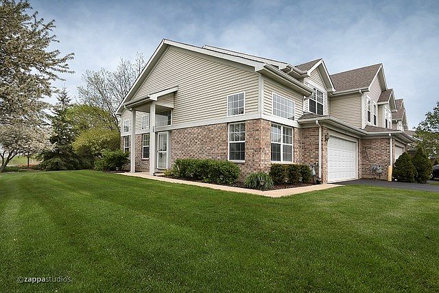 1st image of 150 Castlewood Ct