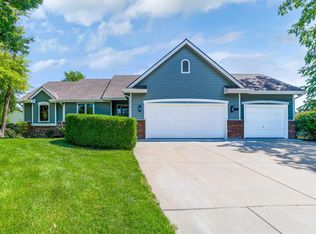 1411 Northpointe Ct, Andover, KS 67002