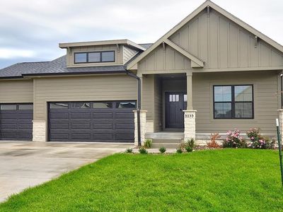 5115 164th St, Urbandale, IA, 50323