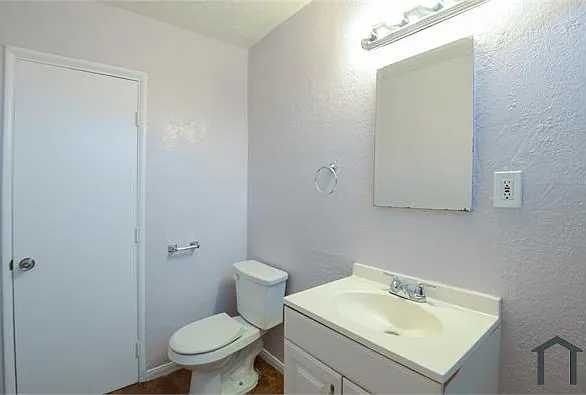 11137 Sherman Way #2 — Photo 15