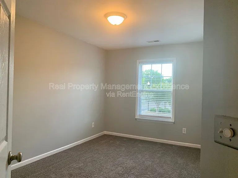 330 Gilman Ln #101 — Photo 8