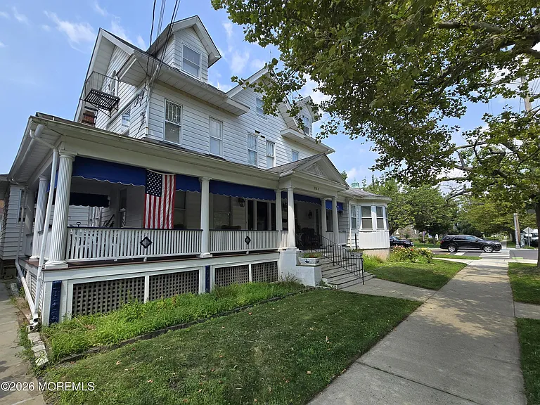 711 Grand Ave #1N — Photo 2