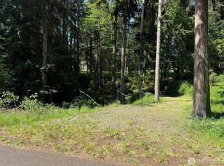 5860 Fish Rd, Freeland, WA 98249