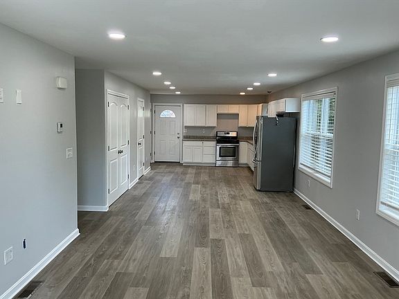 3rd image of 28-30 Crosby St