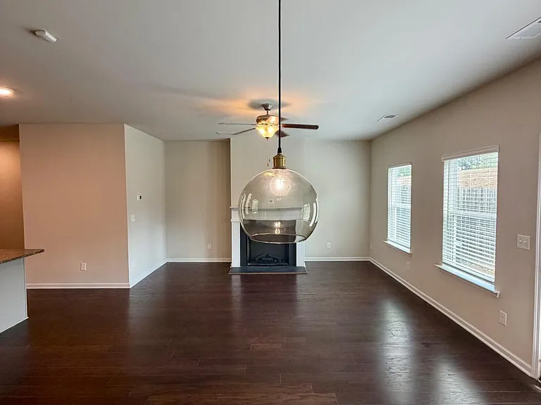 7091 Gladstone Cir — Photo 9