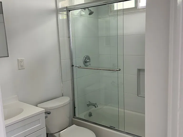 845 S Normandie Ave #20 — Photo 12