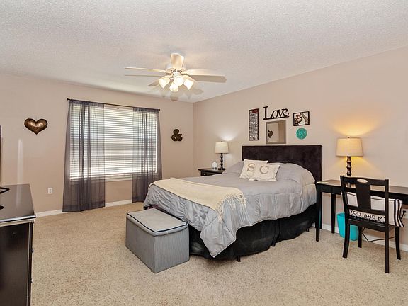 4th image of 354 S Shore Dr