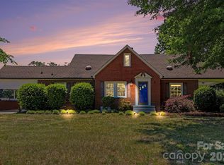 2068 Statesville Hwy, Mooresville, NC 28115