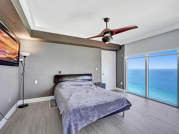 4th image of 19111 Collins Ave APT 2304