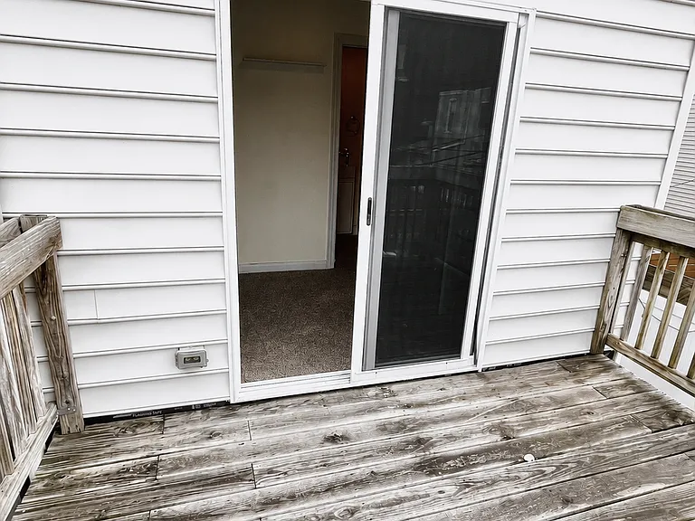 2306 Belgrade St — Photo 23