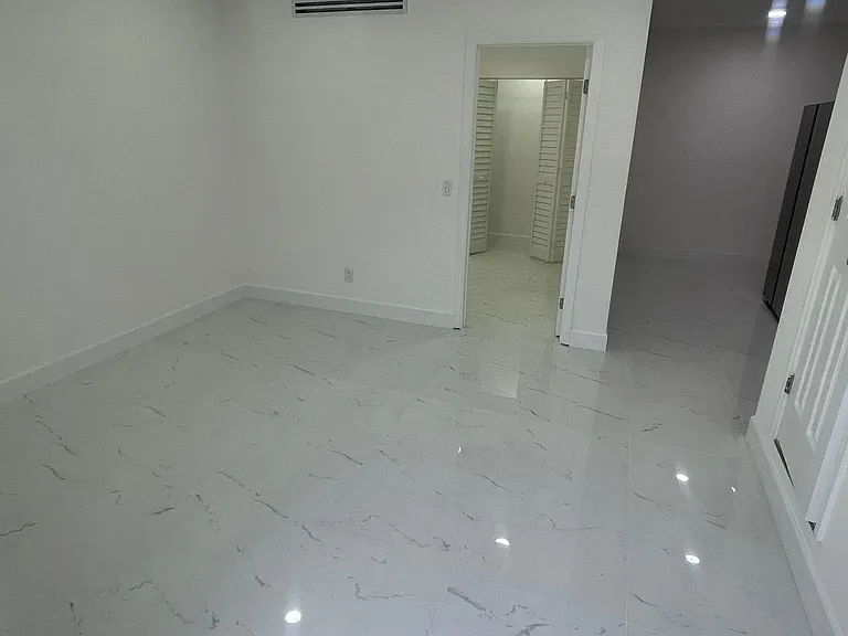 15975 SW 109th St #1 — Photo 12