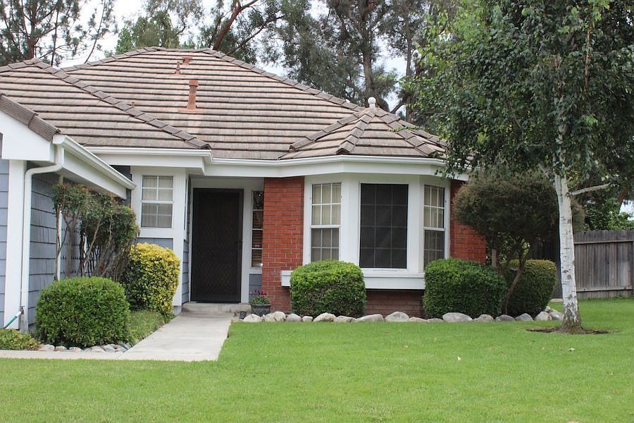 1st image of 1400 N Sunrise Cir