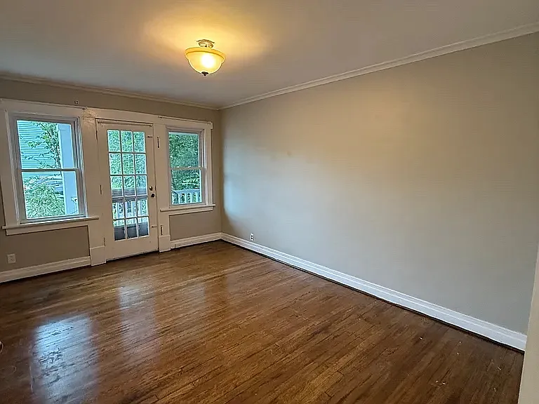 2 bed, 850 sqft, $1,150 — Photo 2