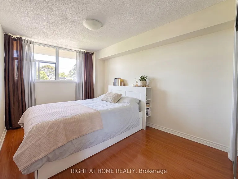 1050 Stainton Dr #201 — Photo 13