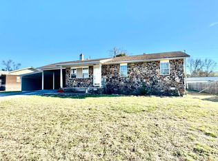 102 Capri Dr, Melbourne, AR 72556