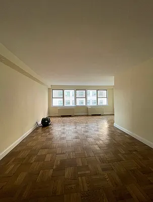 Rented by Buchbinder & Warren | media 9