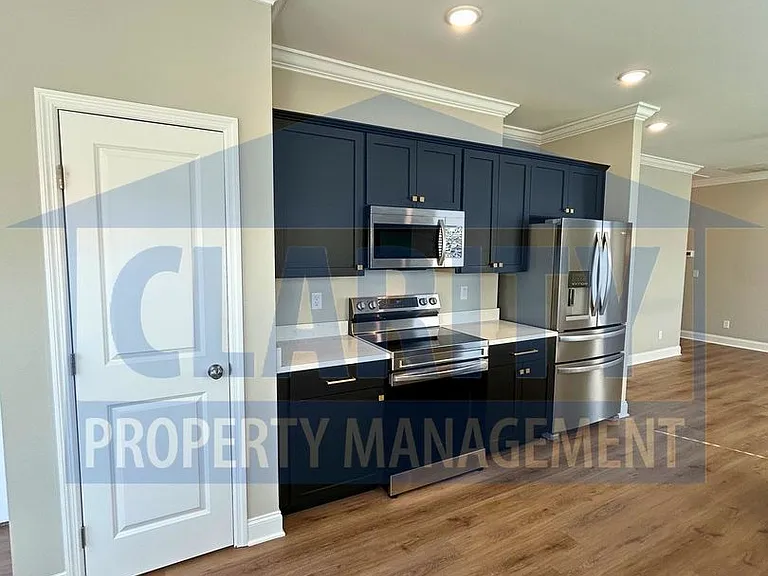 200 Bellingham Cv NE — Photo 8