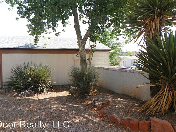 2nd image of 180 Mica Dr NE
