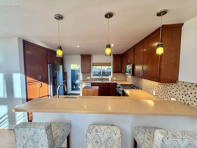 2832 Ingleside Dr — Photo 6