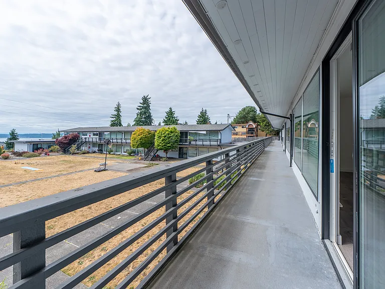 Blue Ridge Apartments — Photo 15
